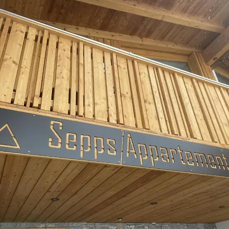 Sepps Apartament *